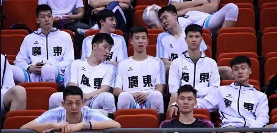 开云登录入口地址-CBA季后赛爆冷!广东1-2惜败北京,无缘四强,周琦成晋级关键